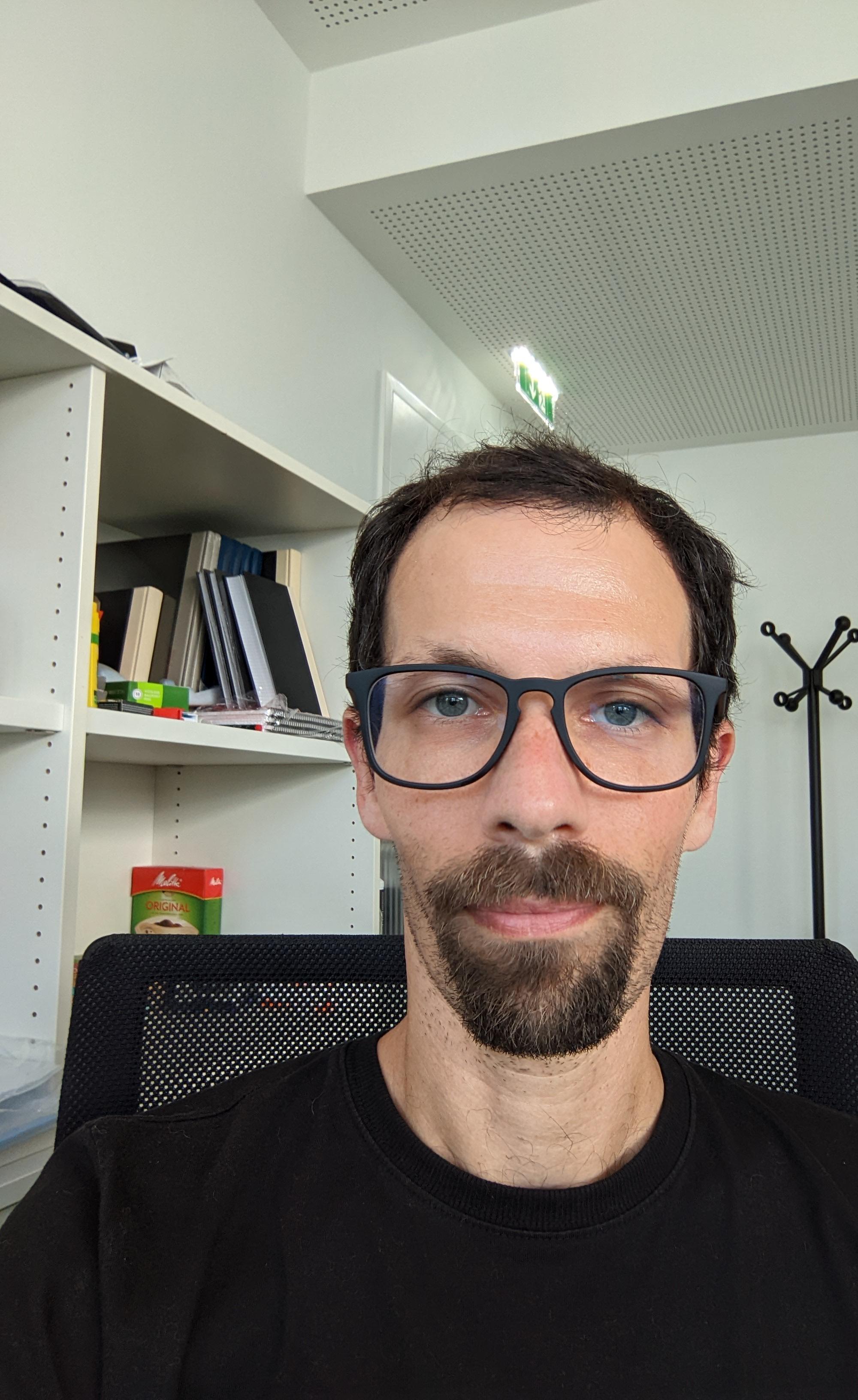 Johannes Bischof, Dr., EB House Austria