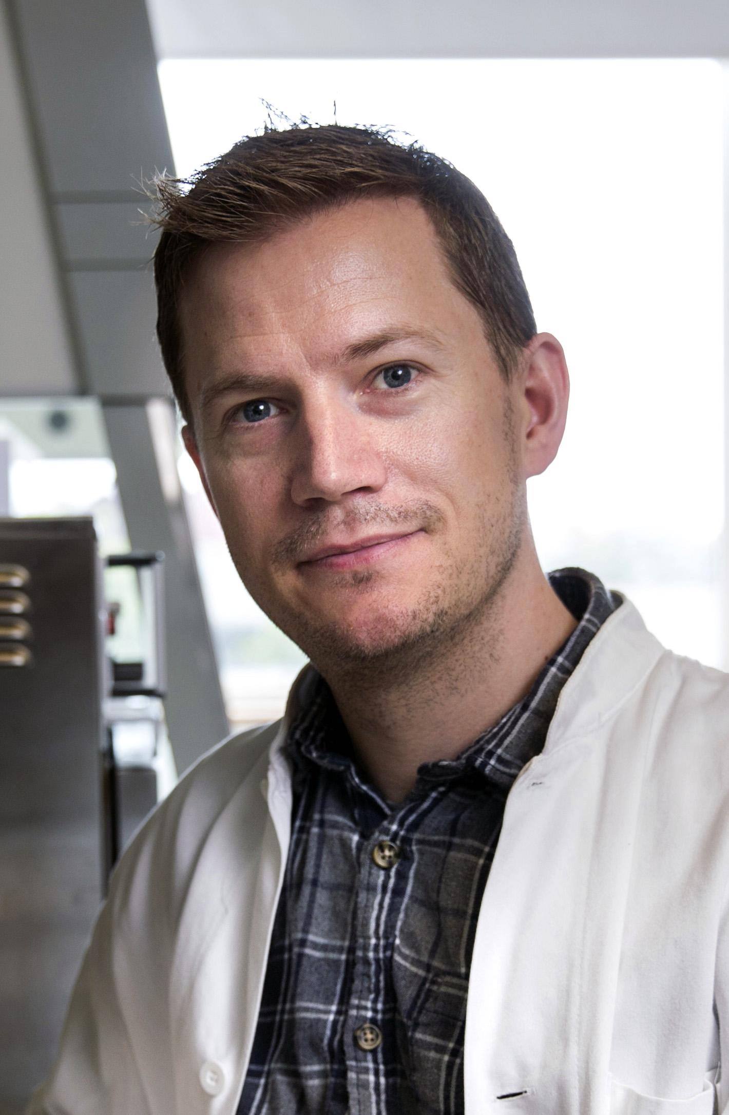Rasmus O. Bak leads the development of CRISPR/Cas9-based genome editing strategies to cure...