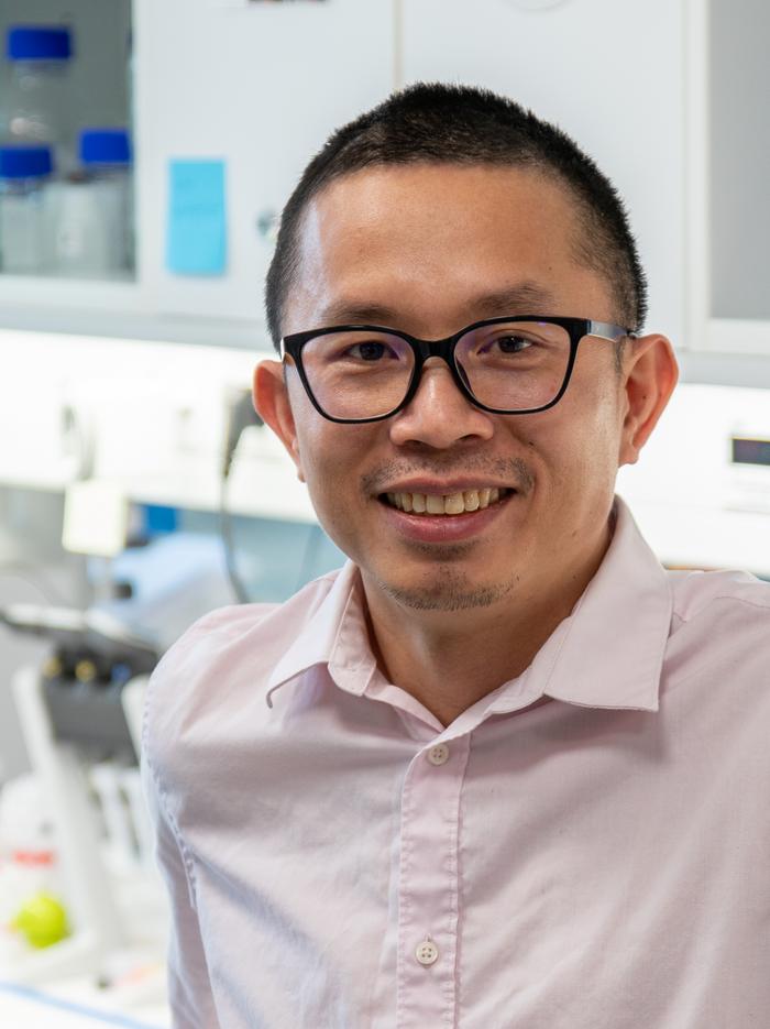 Yonglun Luo is an associate professor at the Department of Biomedicine, Aarhus University, Denmark...